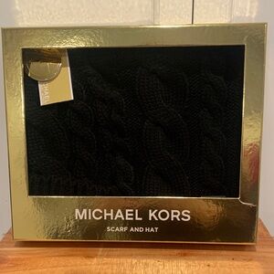 Michael Kors Elegant Black Scarf and Hat Set